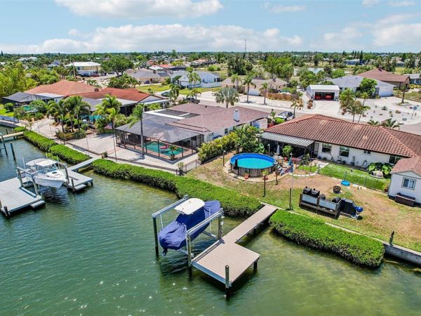 801 FLAMINGO DRIVE, APOLLO BEACH, FL 33572