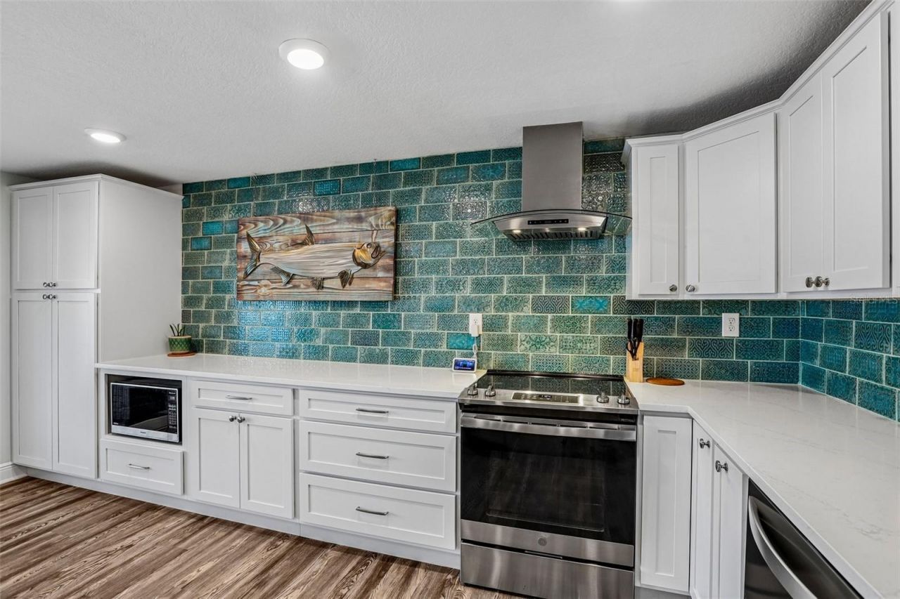 801 Flamingo Drive, Apollo Beach, FL 33572 Photo