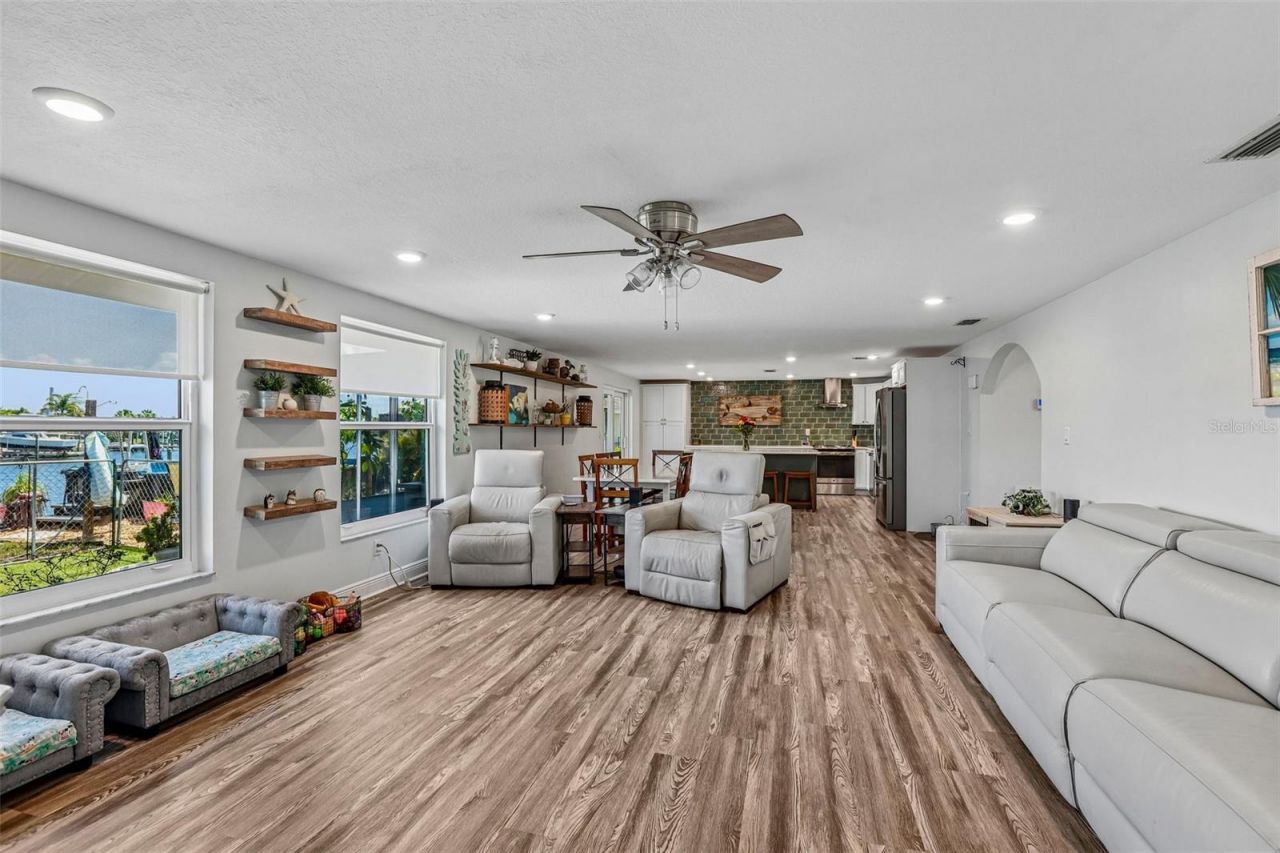 801 Flamingo Drive, Apollo Beach, FL 33572 Photo