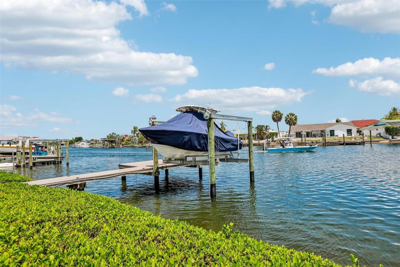 801 Flamingo Drive, Apollo Beach, FL 33572 Photo