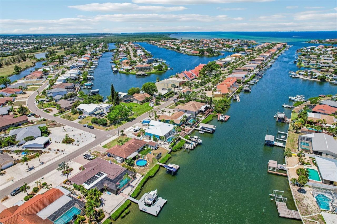 801 Flamingo Drive, Apollo Beach, FL 33572 Photo