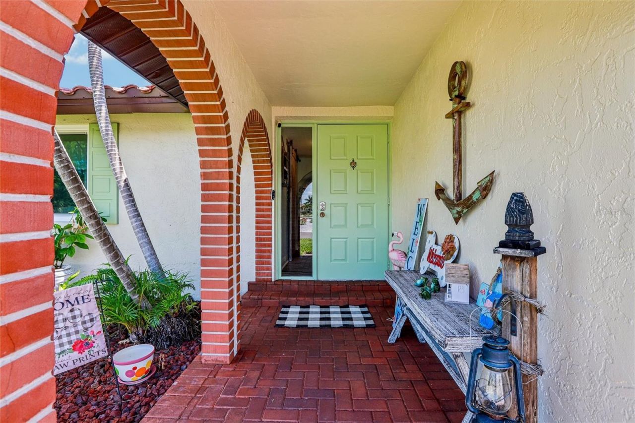 801 Flamingo Drive, Apollo Beach, FL 33572 Photo