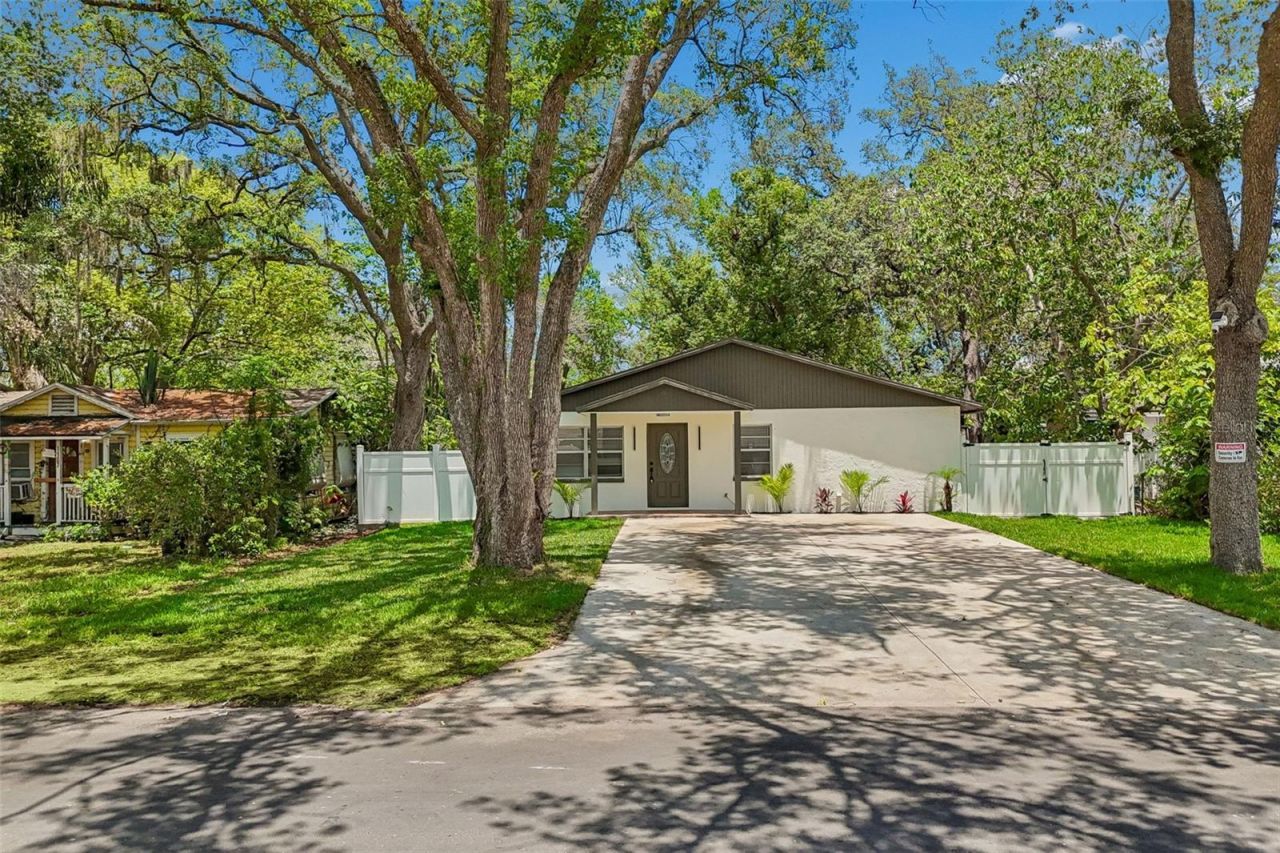 1105 W Yukon Street , Tampa, FL 33604 Photo