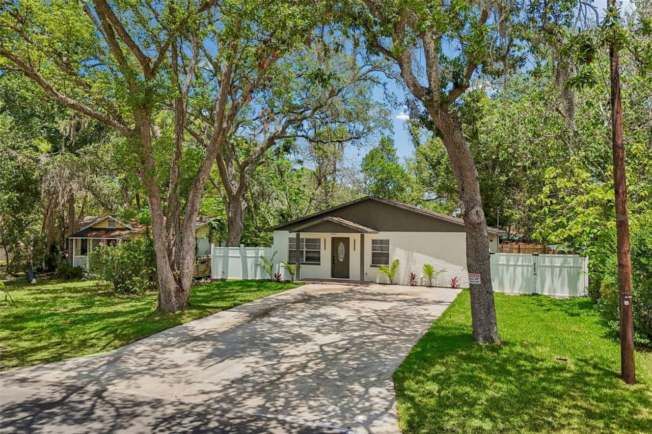 1105 W Yukon Street , Tampa, FL 33604 Photo