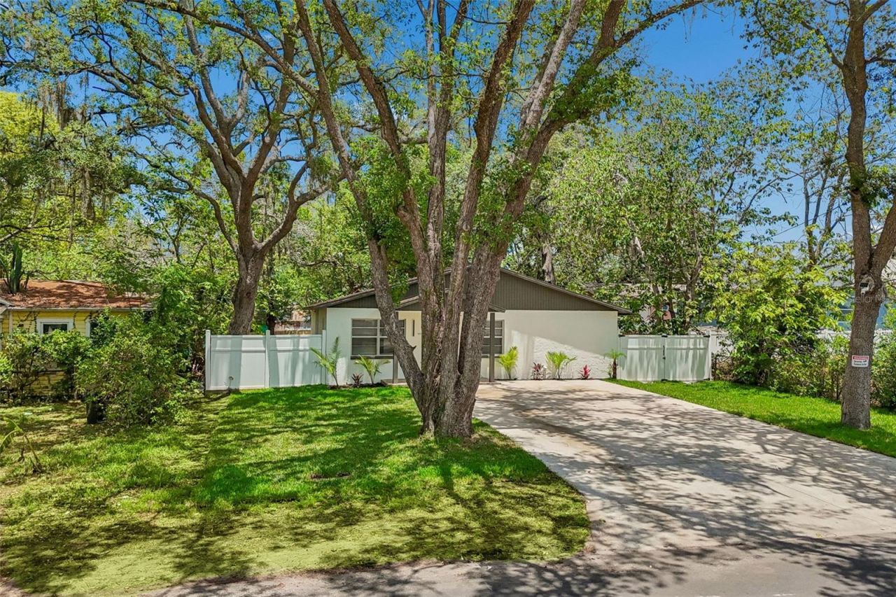 1105 W Yukon Street , Tampa, FL 33604 Photo
