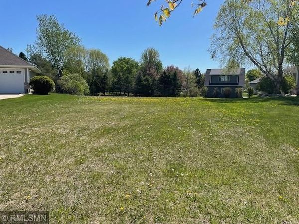 1379 Heritage Avenue NW, Hutchinson, MN 55350