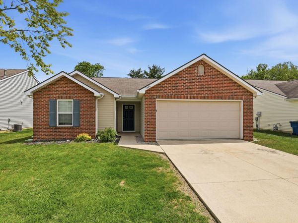 2504 Grand Canyon Corridor, Fort Wayne, IN 46808