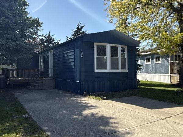 320 Pleasant Terrace , Matteson, IL 60443