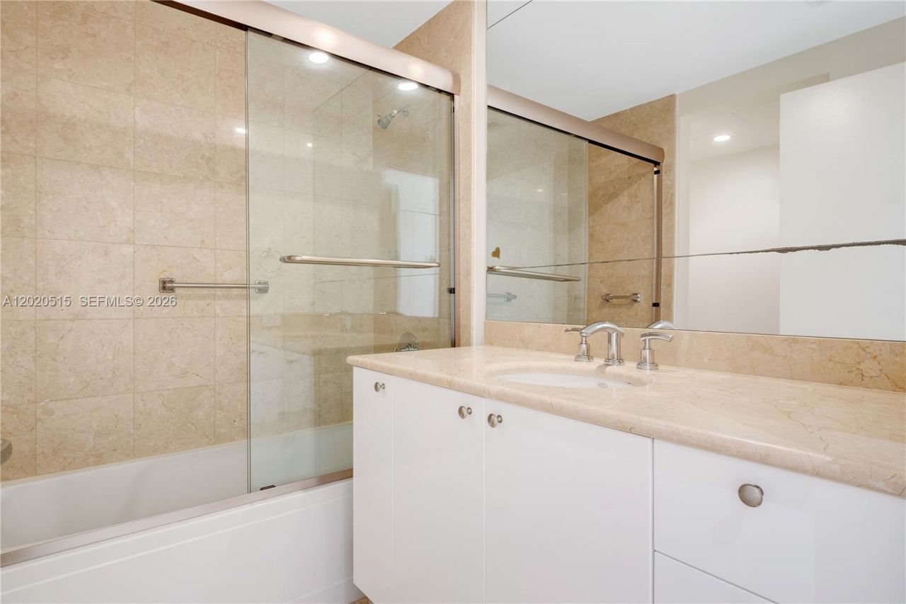 901 Brickell Key Blvd , Unit 609, Miami, FL 33131 Photo