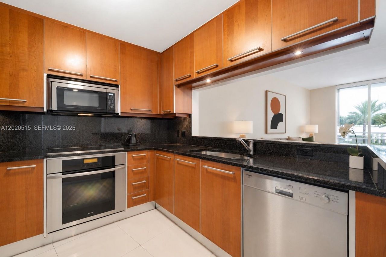 901 Brickell Key Blvd, Unit 609, Miami, FL 33131 Photo