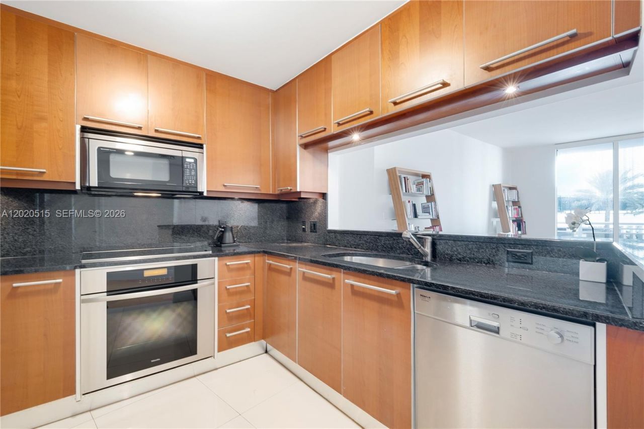 901 Brickell Key Blvd , Unit 609, Miami, FL 33131 Photo
