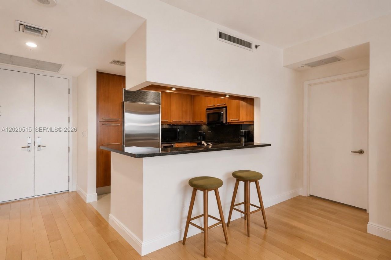 901 Brickell Key Blvd, Unit 609, Miami, FL 33131 Photo