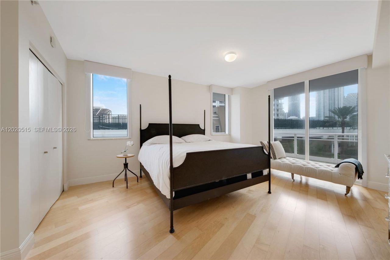 901 Brickell Key Blvd , Unit 609, Miami, FL 33131 Photo