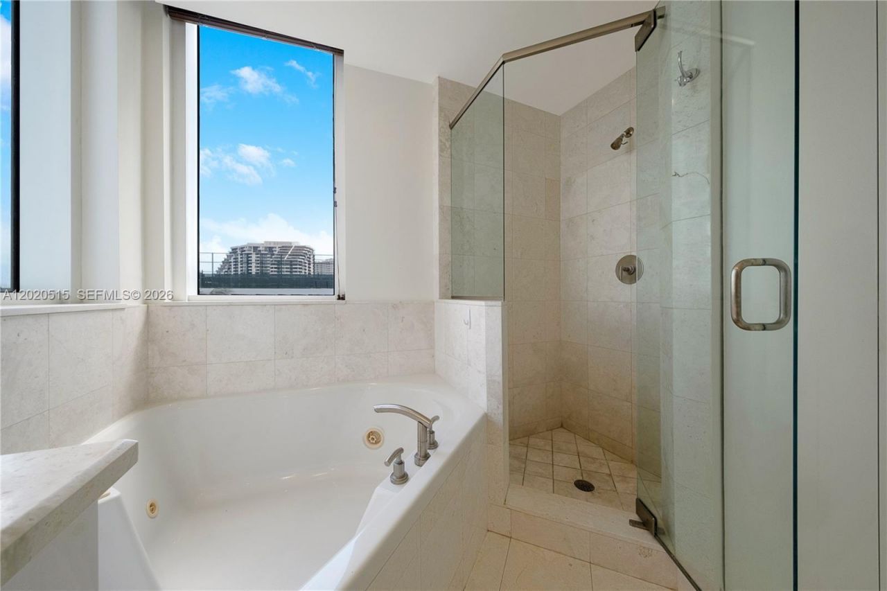 901 Brickell Key Blvd , Unit 609, Miami, FL 33131 Photo