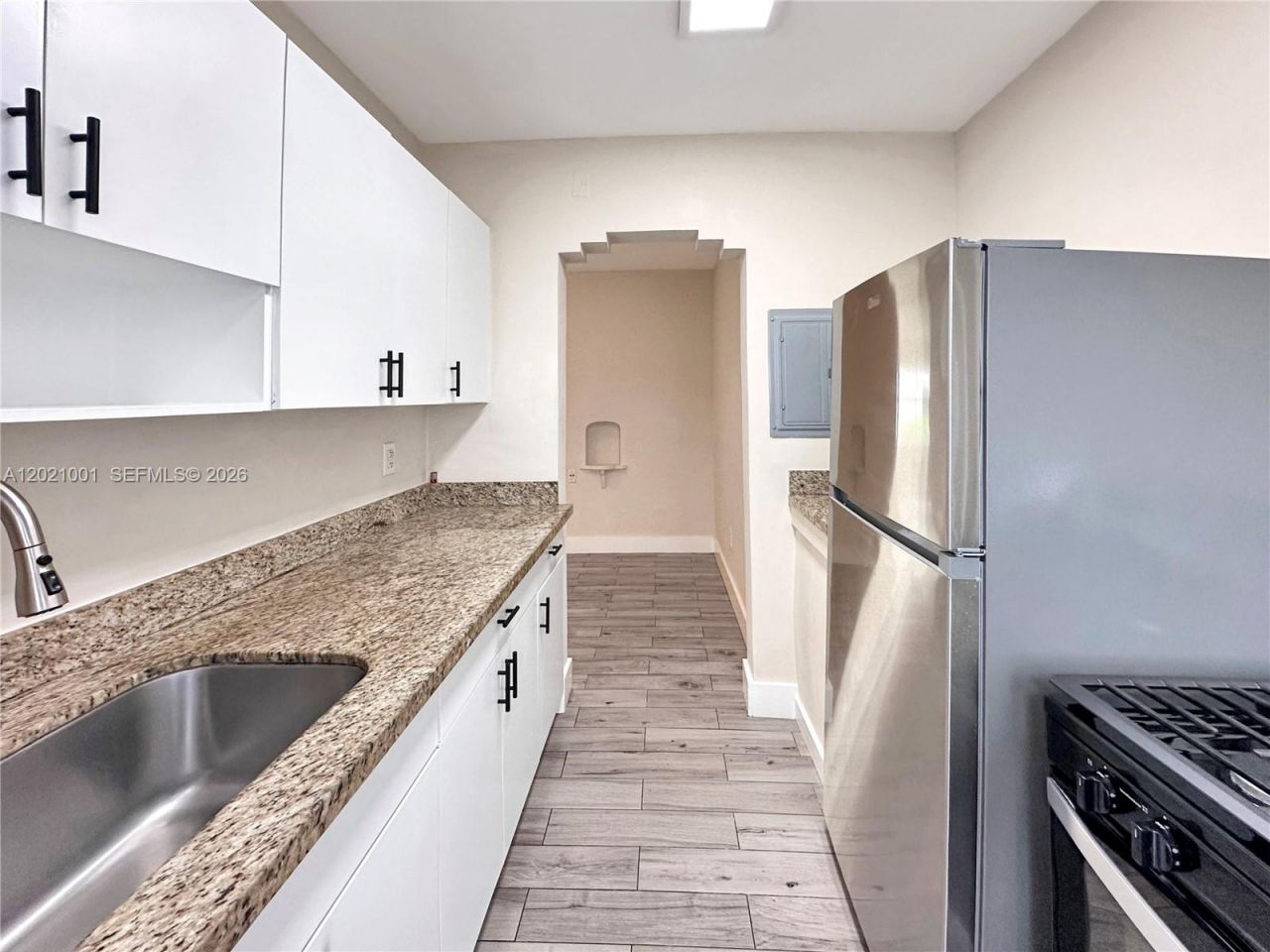 965 Bay Dr , Unit 2, Miami Beach, FL 33141 Photo