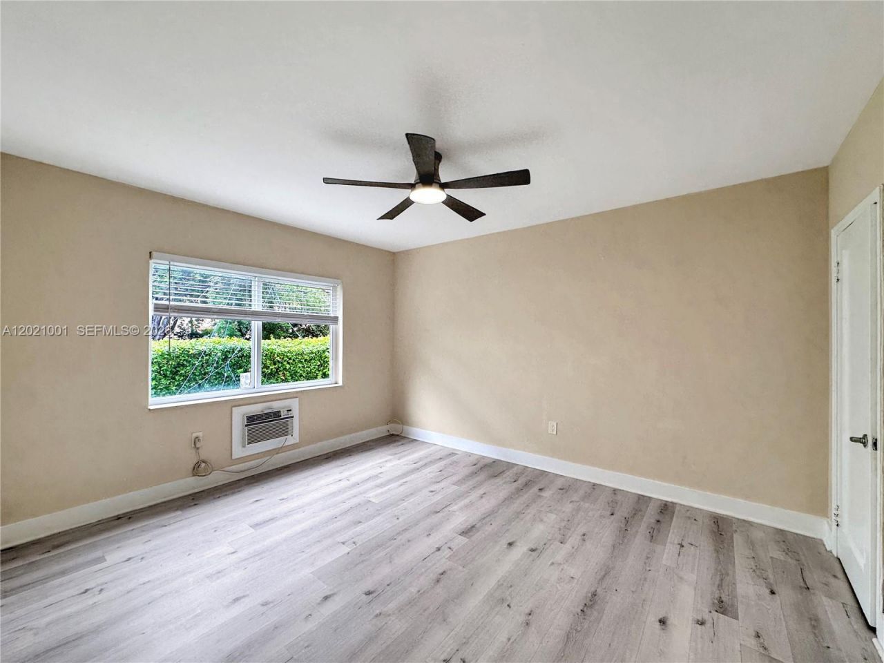 965 Bay Dr , Unit 2, Miami Beach, FL 33141 Photo