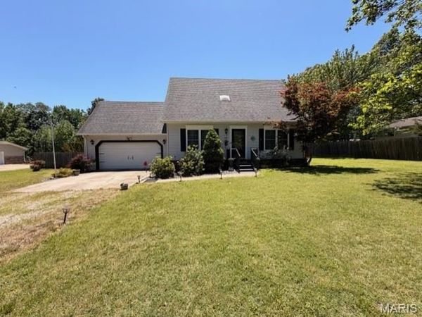 2810 East Old Oak Road, Poplar Bluff, MO 63901