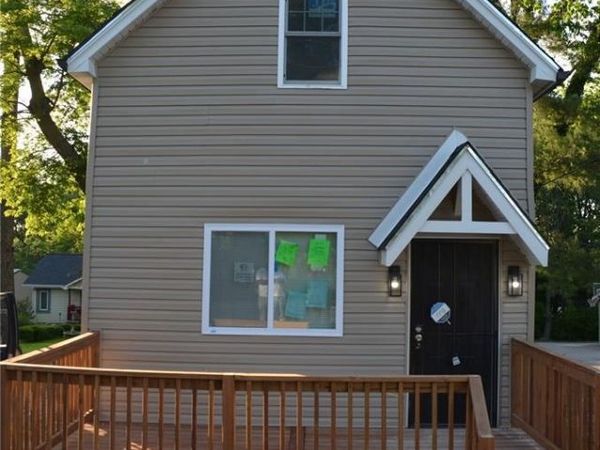 5381 Bermuda Drive, St Louis, MO 63121
