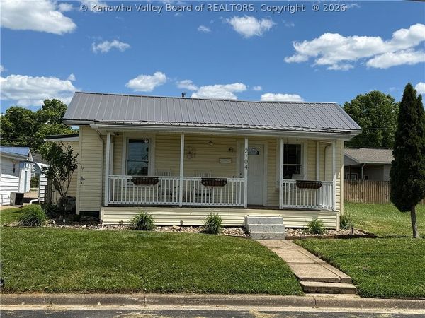 2104 Lincoln Avenue, Point Pleasant, WV 25550