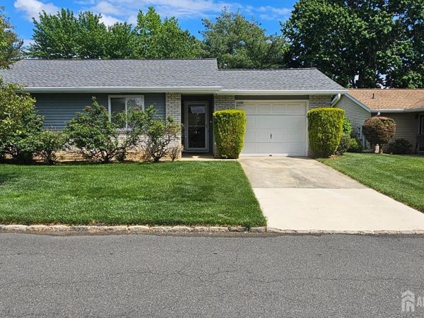 449-B Closter Road, Monroe Township, NJ 08831