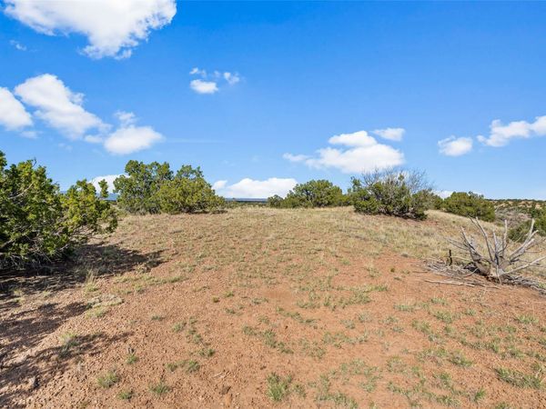 31 Gallina Road , Santa Fe, NM 87508