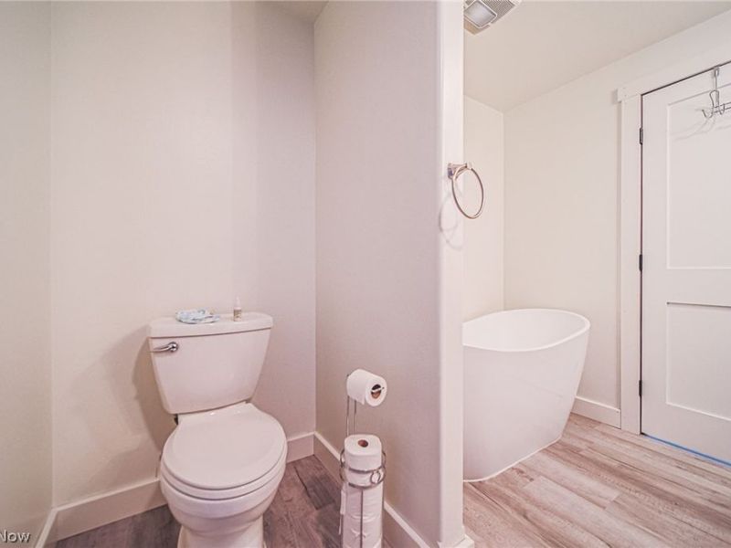 6401 E Moreland Road, Fredericksburg, OH 44627 Photo 23
