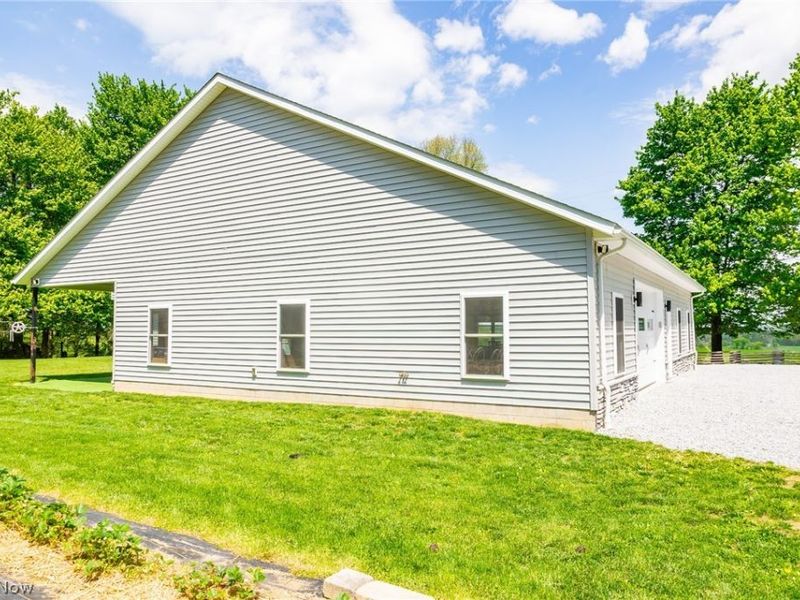 6401 E Moreland Road, Fredericksburg, OH 44627 Photo 9