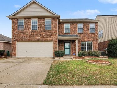 5016 Meridian Lane, Fort Worth, TX 76244