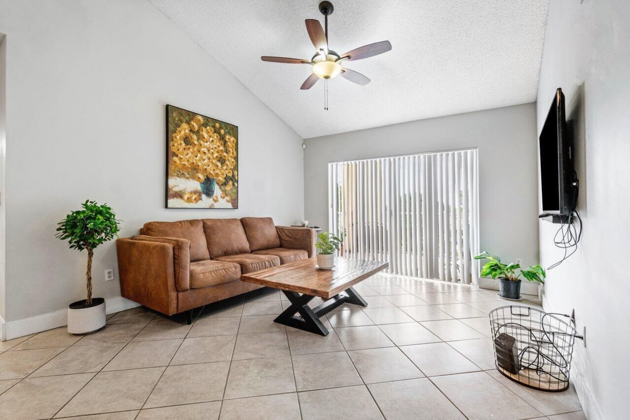 2620 S University Drive, Unit 309, Davie, FL 33328 Photo