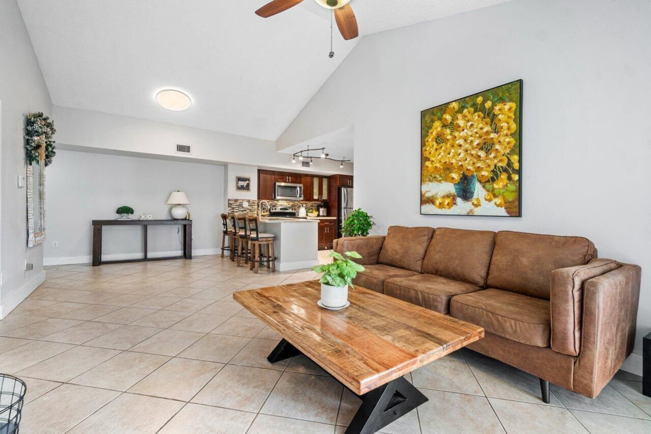 2620 S University Drive, Unit 309, Davie, FL 33328 Photo
