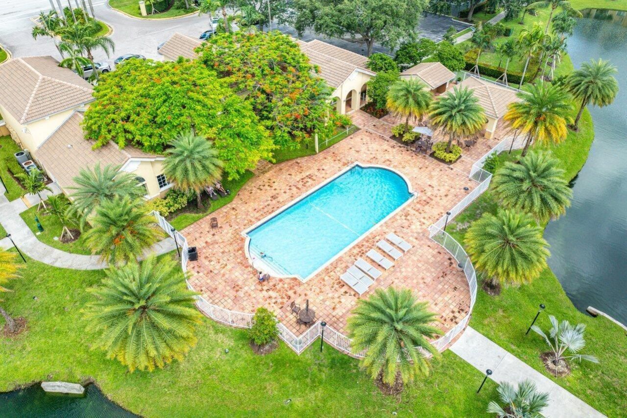 2620 S University Drive, Unit 309, Davie, FL 33328 Photo