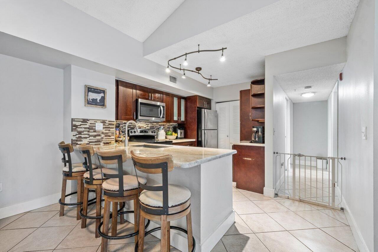 2620 S University Drive, Unit 309, Davie, FL 33328 Photo