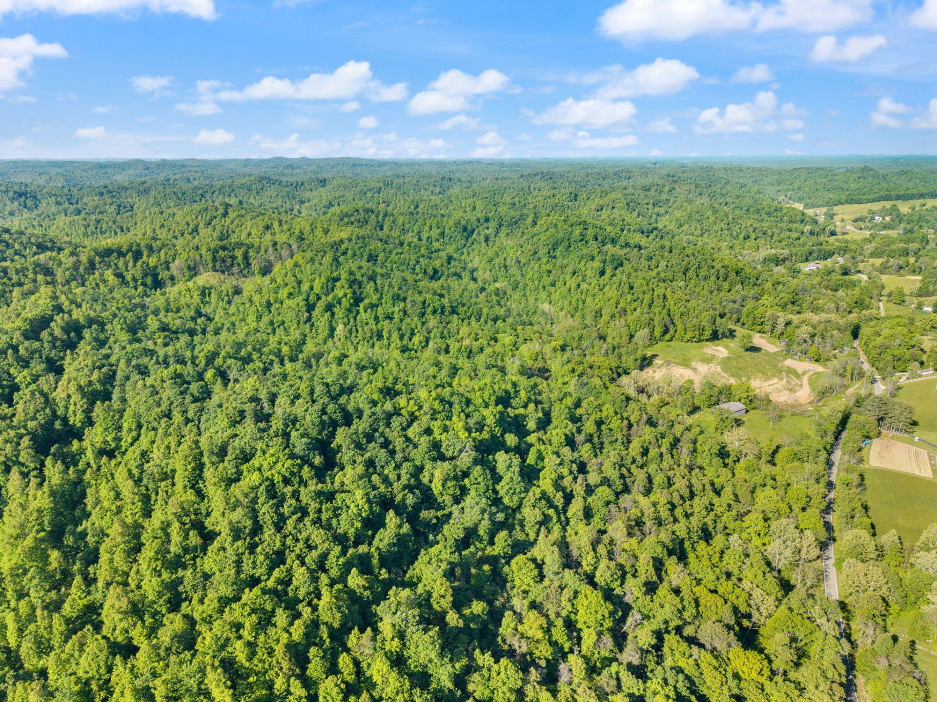 2881 KY 755 , Sandy Hook, KY 41171
