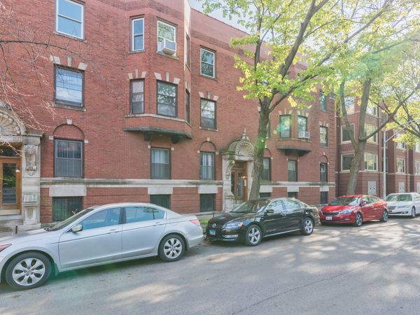 1327 E 52nd Street, Unit 302, Chicago, IL 60615
