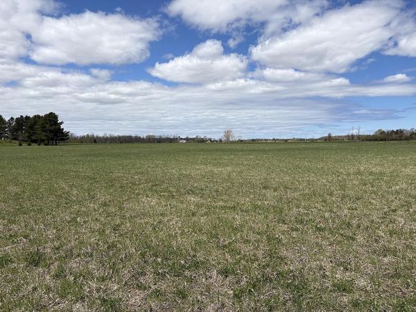 SNYDER LANE, Sturgeon Bay, WI 54235
