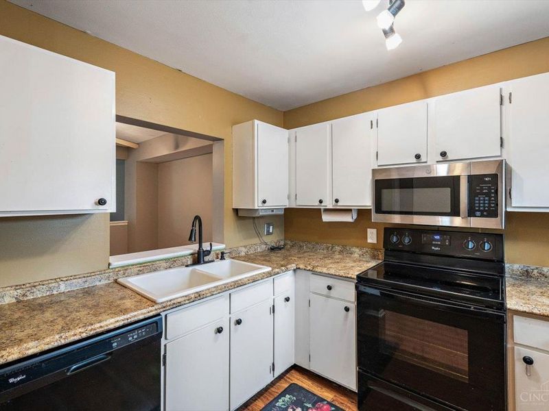 4946 Columbia Circle, West Chester, OH 45011 Photo 6
