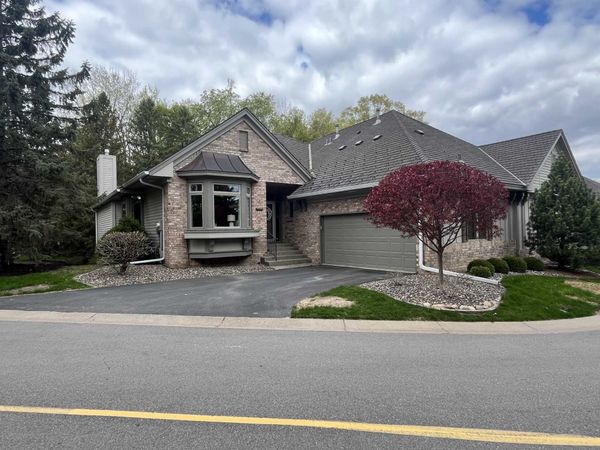 655 Waycliffe Drive N, Wayzata, MN 55391