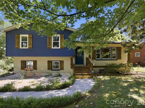 1941 Bentley Place , Charlotte, NC 28205