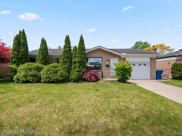29639 Malvina Drive, Warren, Mi 48088