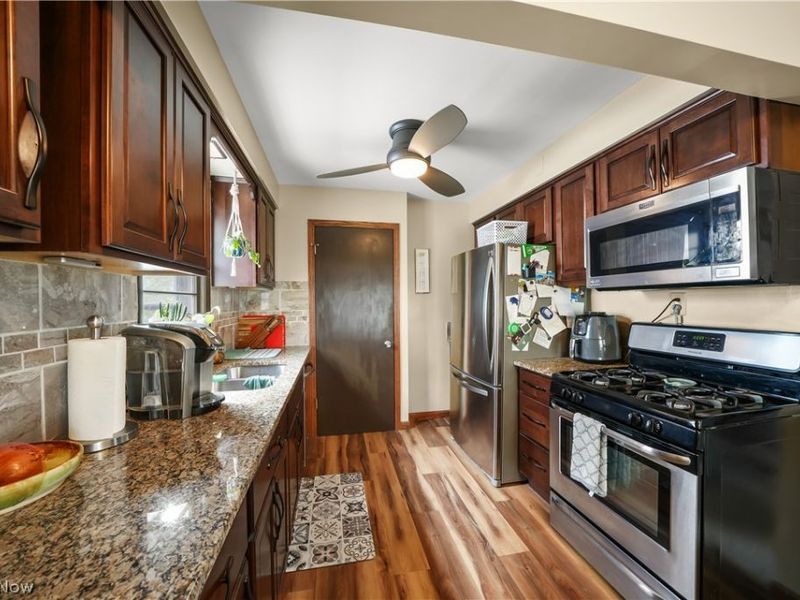 14902 James Avenue, Maple Heights, OH 44137 Photo 12