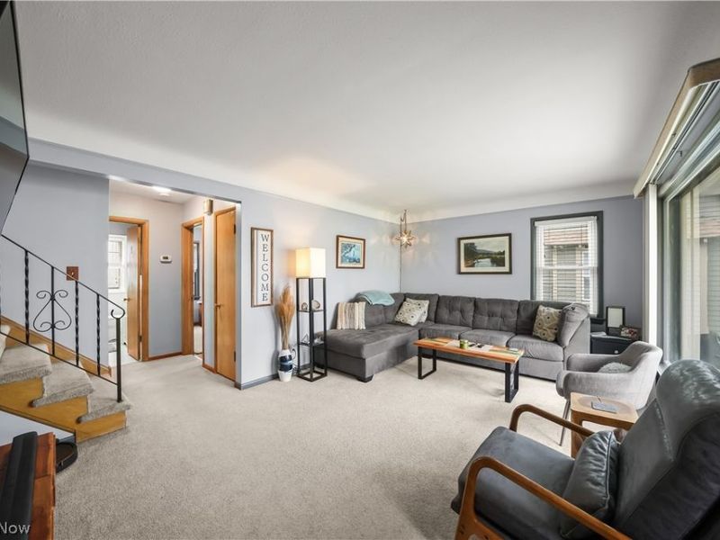 14902 James Avenue, Maple Heights, OH 44137 Photo 2