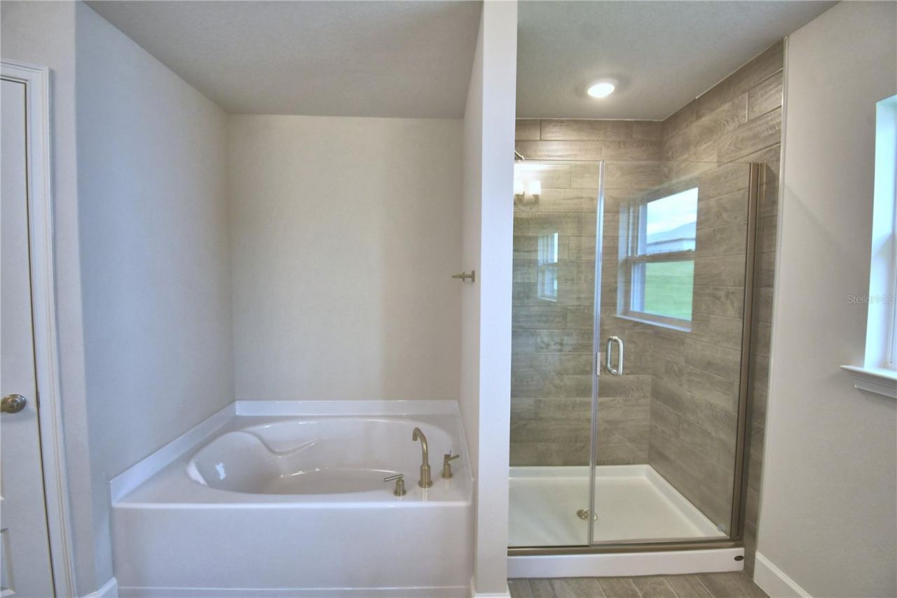 5421 Waterside Drive , Auburndale, FL 33823 Photo