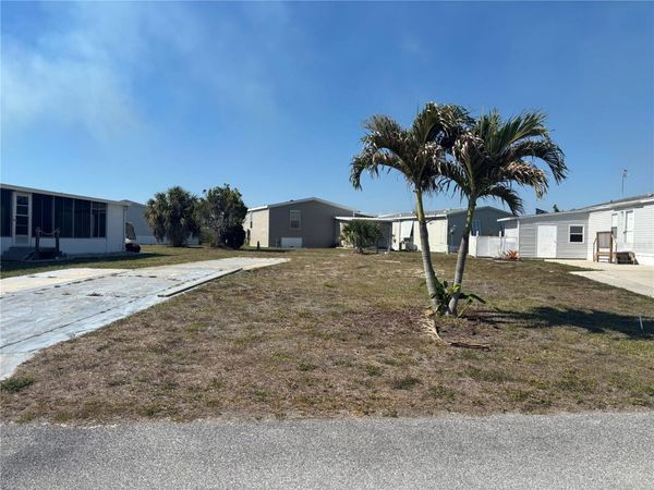 7591 RATAN CIRCLE , PORT CHARLOTTE, FL 33981