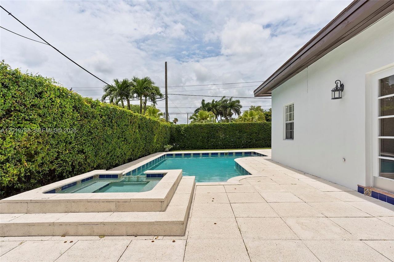 1540 Urbino Ave , Coral Gables, FL 33146 Photo