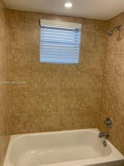 1100 NE 1st Ct , Unit 116, Hallandale Beach, FL 33009 Photo
