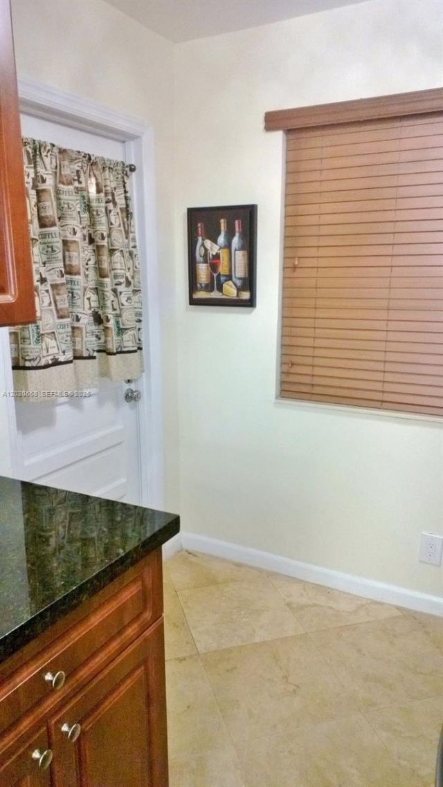 1100 NE 1st Ct , Unit 116, Hallandale Beach, FL 33009 Photo