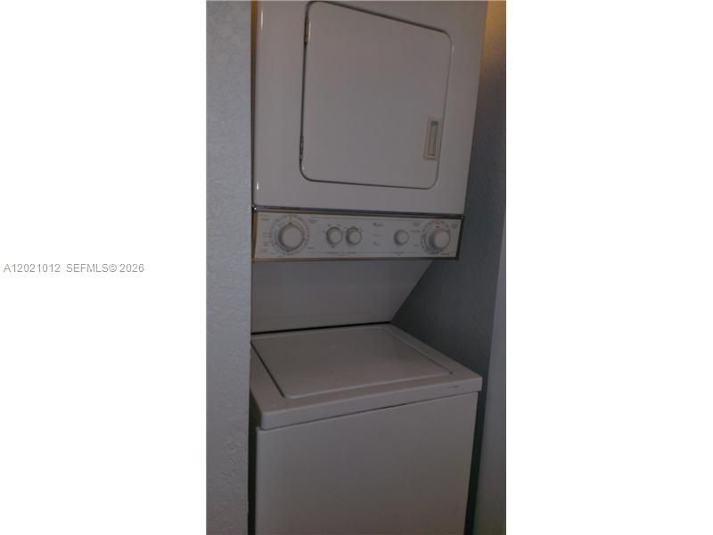 8025 NW 8th St , Unit 12, Miami, FL 33126 Photo