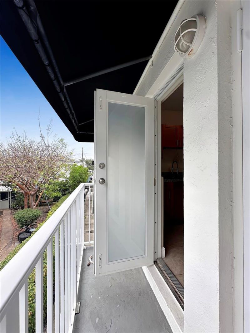 965 Bay Dr , Unit 4, Miami Beach, FL 33141 Photo