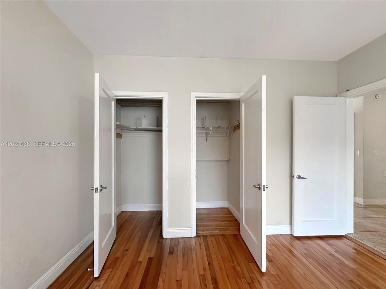 965 Bay Dr , Unit 4, Miami Beach, FL 33141 Photo
