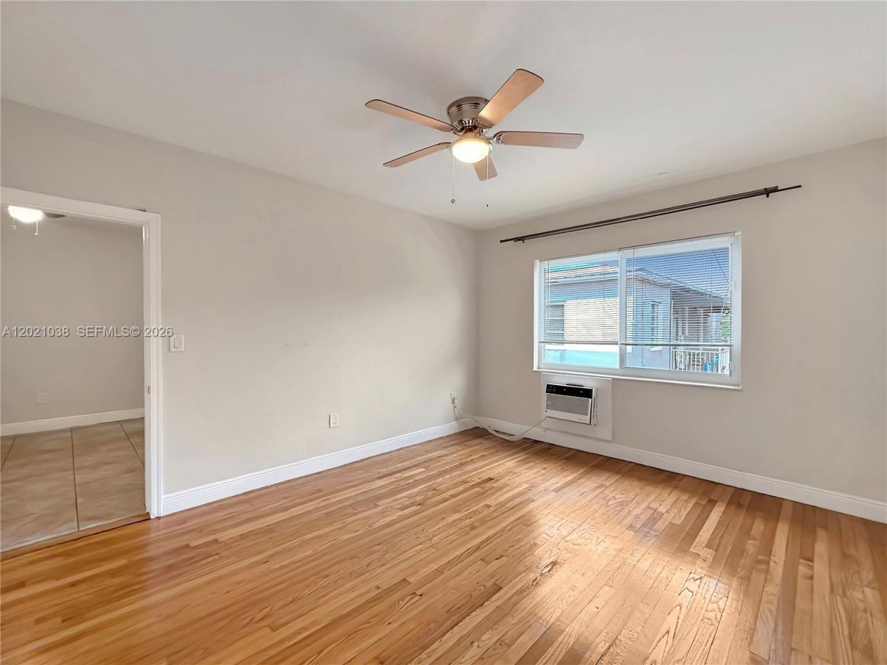 965 Bay Dr , Unit 4, Miami Beach, FL 33141 Photo